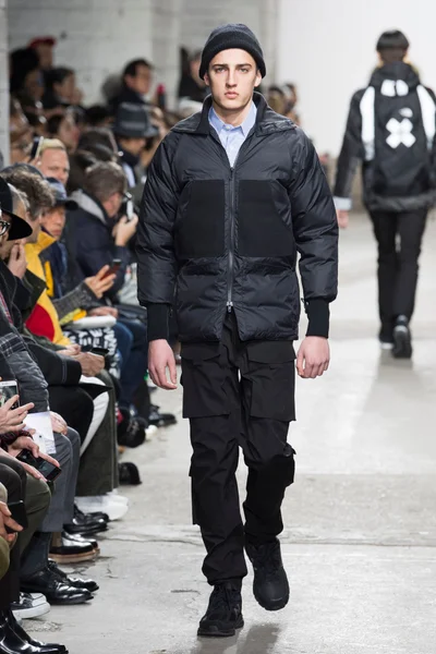 Look 14